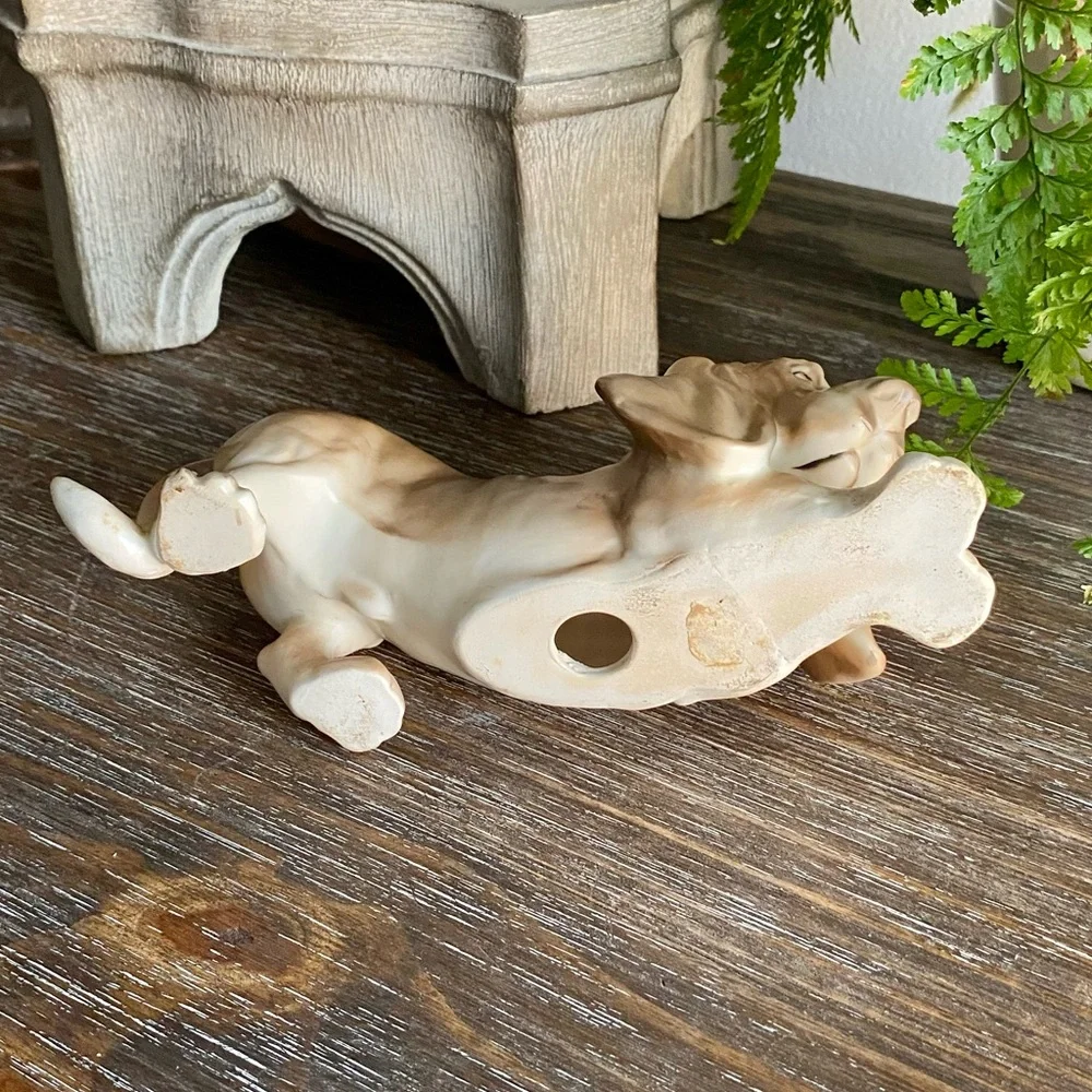 Vintage Ucagco Boswell Basset Hound Ceramics Japan Figurine‎ 7”